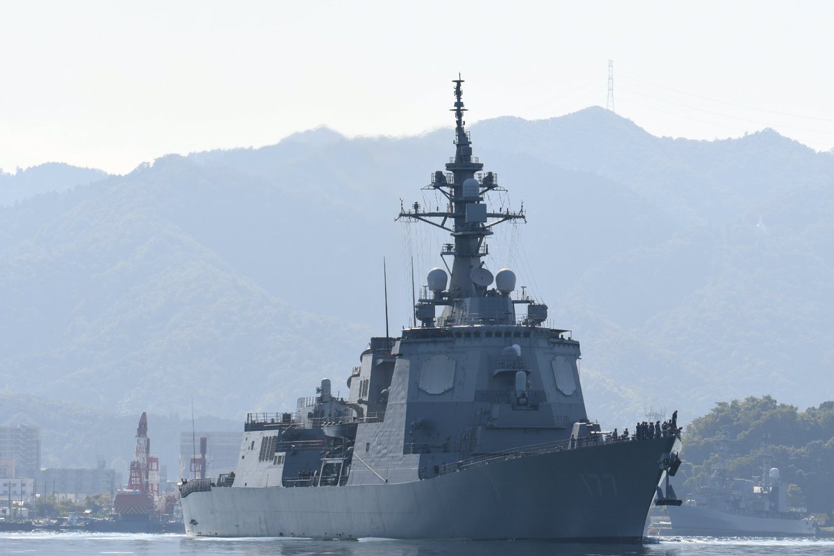 2512nao's tweet photo. 秋晴の母港舞鶴を出航する
護衛艦「あたご」
ご安航を m(_ _)m https://t.co/krdSGOvseA