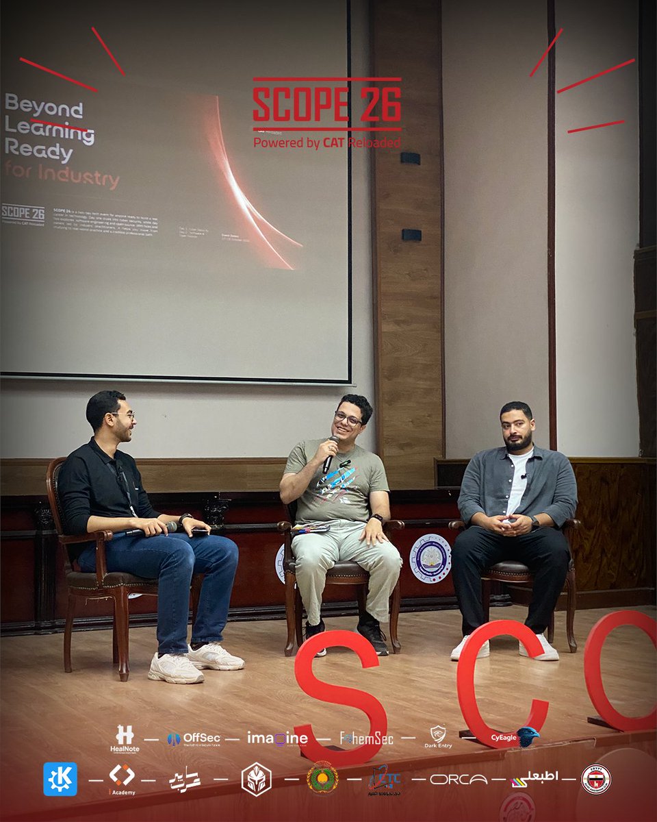 CATReloaded's tweet photo. في نقاش استثنائي وإثراء تقني مميّز، جمعت الجلسة الحوارية بين المهندس عمر أحمد والمهندس محمد حسين لرسم خريطة طريق متكاملة لتطوير الموبايل وتحديد متطلبات سوق العمل الحقيقية.

فعّالياتنا مستمرة بطاقة أكبر.. انتظروا القادم!
#Scope26 https://t.co/j2OZAu6ySh
