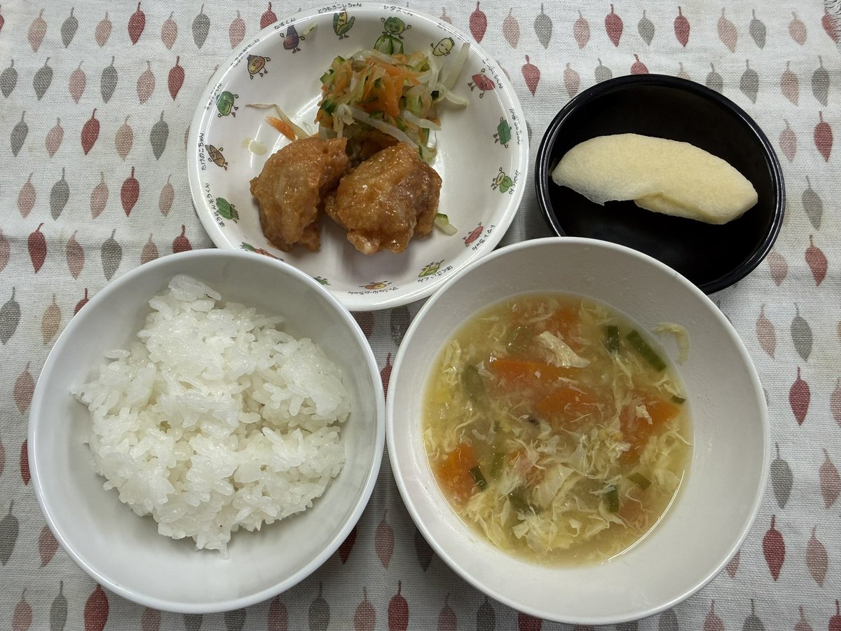 dai1bukkou's tweet photo. 今日の給食です。
●鶏マヨ
●もやしナムル
●中華風コーンスープ https://t.co/xRh2tPjcR5