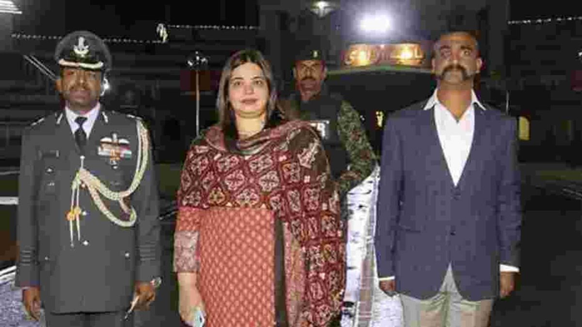 sumitparimit's tweet photo. @Iam_Baloch1805 And this is your AUKAT, remember the statement in the parliament " PAIR KAMP RAHETHE". Could not hold for few days and ran head over hills to return in the fear of an INDIAN attack. https://t.co/vk7tnqZPM4