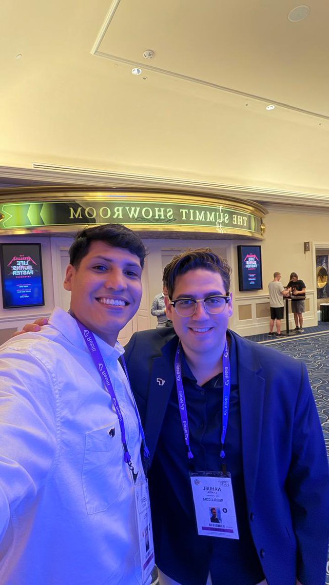 hensuccess's tweet photo. @tomasbujan @rmaierenzler Me llena de alegría y me siento muy pleno de haber elegido este camino.

Me siento extremadamente privilegiado, no solo por los logros cosechados, sino porque siempre tuve a los mejores a mi lado, enseñándome y motivándome a ser mejor y sin ellos, no sería el profesional que soy. https://t.co/uHU6gko76g