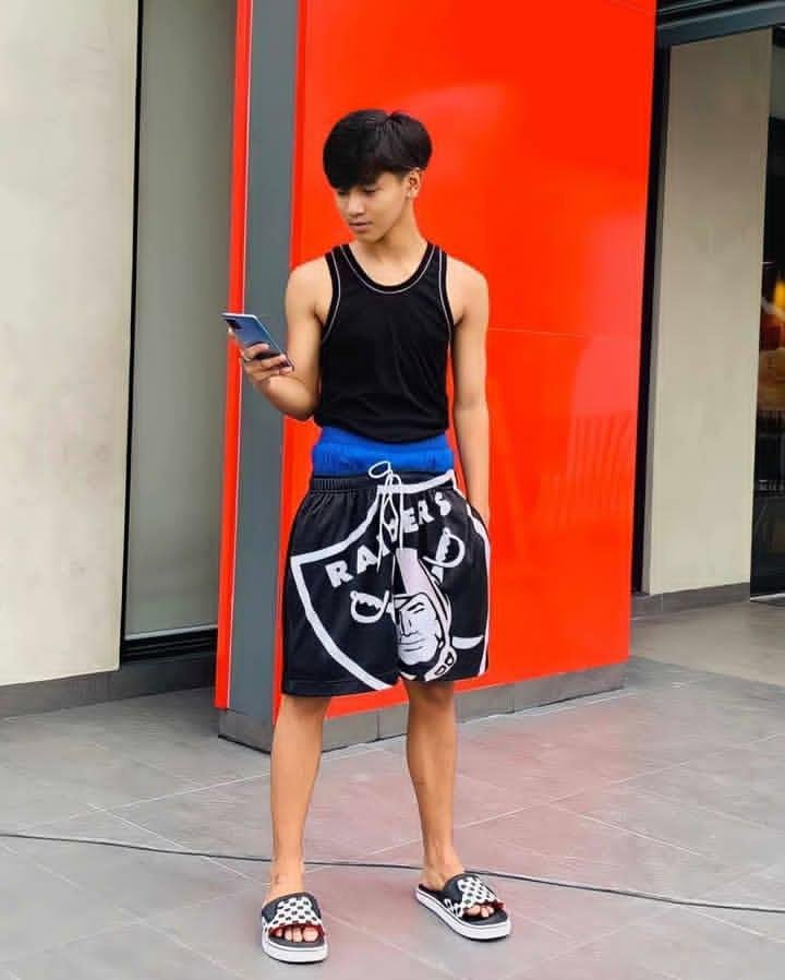 Crisostomo4d's tweet photo. Bagets na habulin'💋 https://t.co/Uzx8Mt8vYM