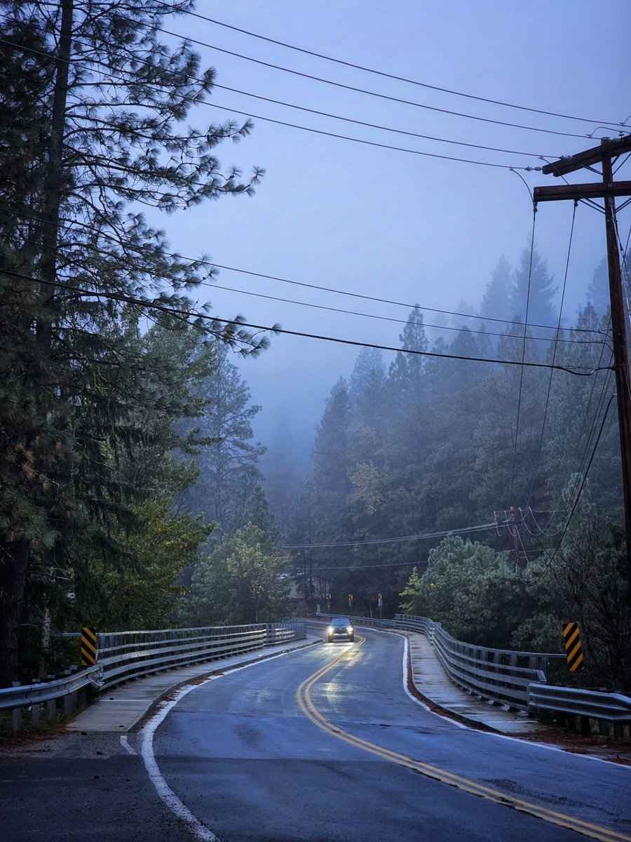____flowers__'s tweet photo. Current fall conditions in Leavenworth, Washington State https://t.co/RfdS6aSuOH