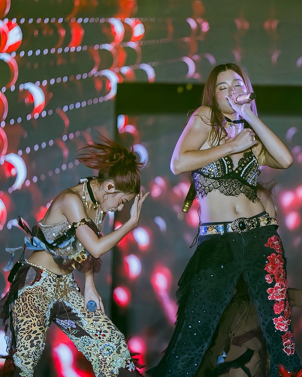 Saint_Enoki's tweet photo. Gets? GETS!!! 🤭
#BINI_LiveInTacloban #MikhAiah https://t.co/THK1gSpZhW