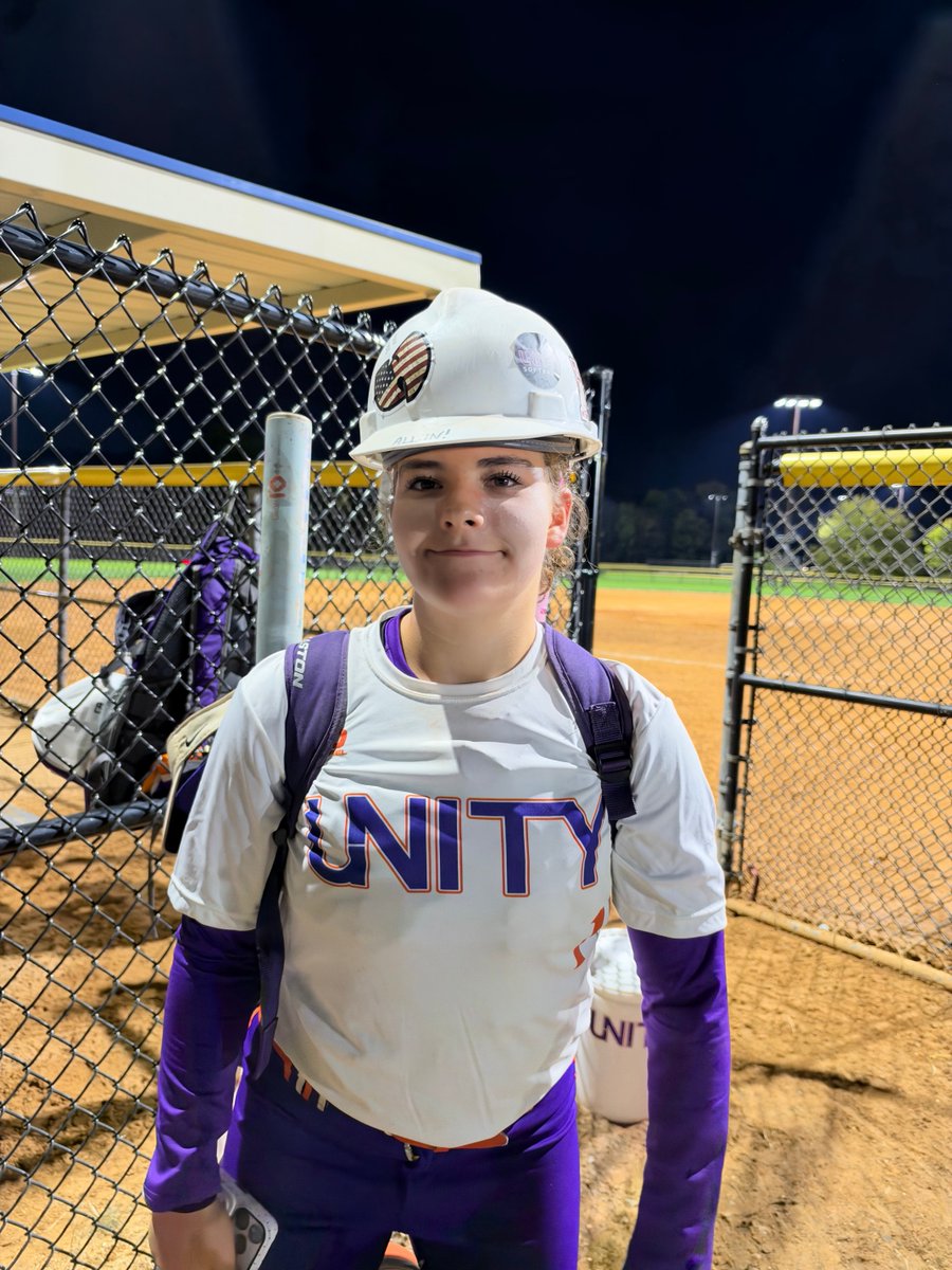 alexresto2032's tweet photo. Clocked in. Hard hat earned. 👷♀️🥎
#ClassOf2032 #NJSoftball #TeamUnity #HardWork
@BIGBALLINMEDIA https://t.co/urnFEx6Qq0
