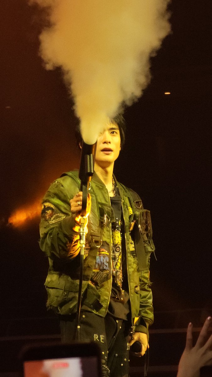 jaestyz_'s tweet photo. Finally after 4 years..

#NCT127_5TH_NEOCITY_THE_REDLINE  #NCT127inSingapore #jaehyun https://t.co/PWeiJorkJx
