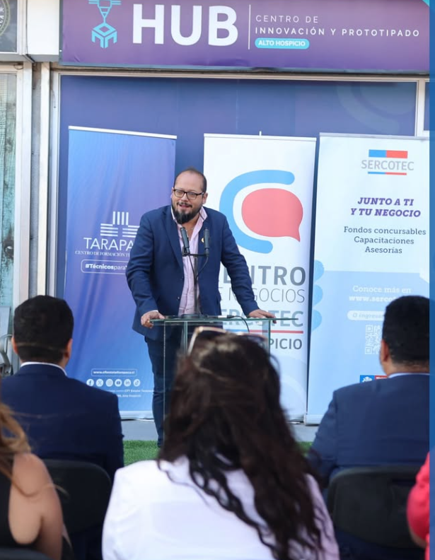 ElLongino's tweet photo. Alto Hospicio inaugura primer Hub de innovación y prototipado del país en Centro de Negocios Sercotec https://t.co/l6Xu1CCGDM 
Visite https://t.co/EsH7CuopH7
#AltoHospicio #Iquique #Tarapaca #Chile https://t.co/N3rKwaLAgj