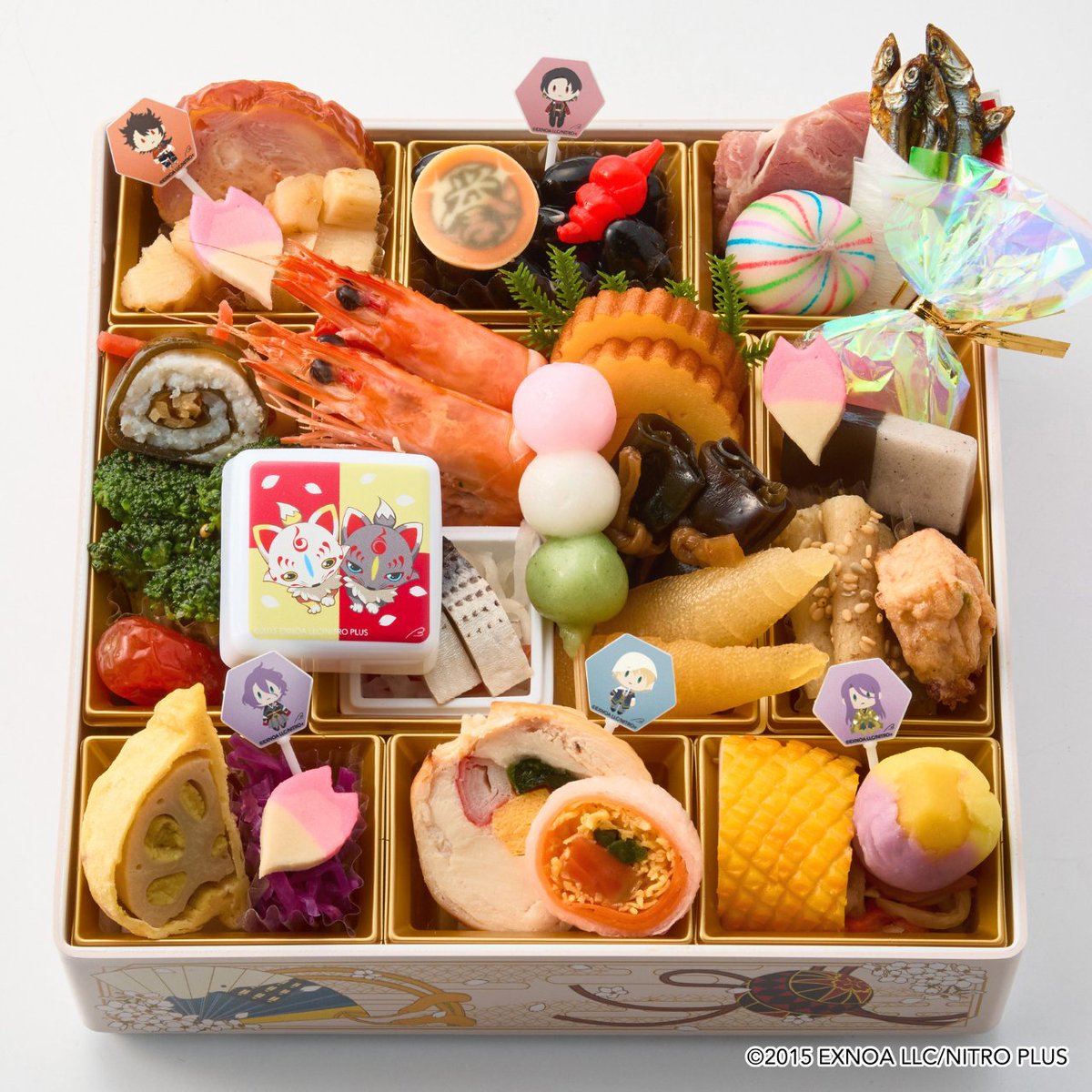 bellemaison_lab's tweet photo. おせちとともに素敵な新年を🌸
『刀剣乱舞ONLINE』のおせちがベルメゾンで販売中！ 

重箱は「始まりの五振り」をイメージしたデザイン。
風呂敷やカレンダーなどの付属品にも注目✨

▼おせちの販売は2026年12月20日(日)まで！