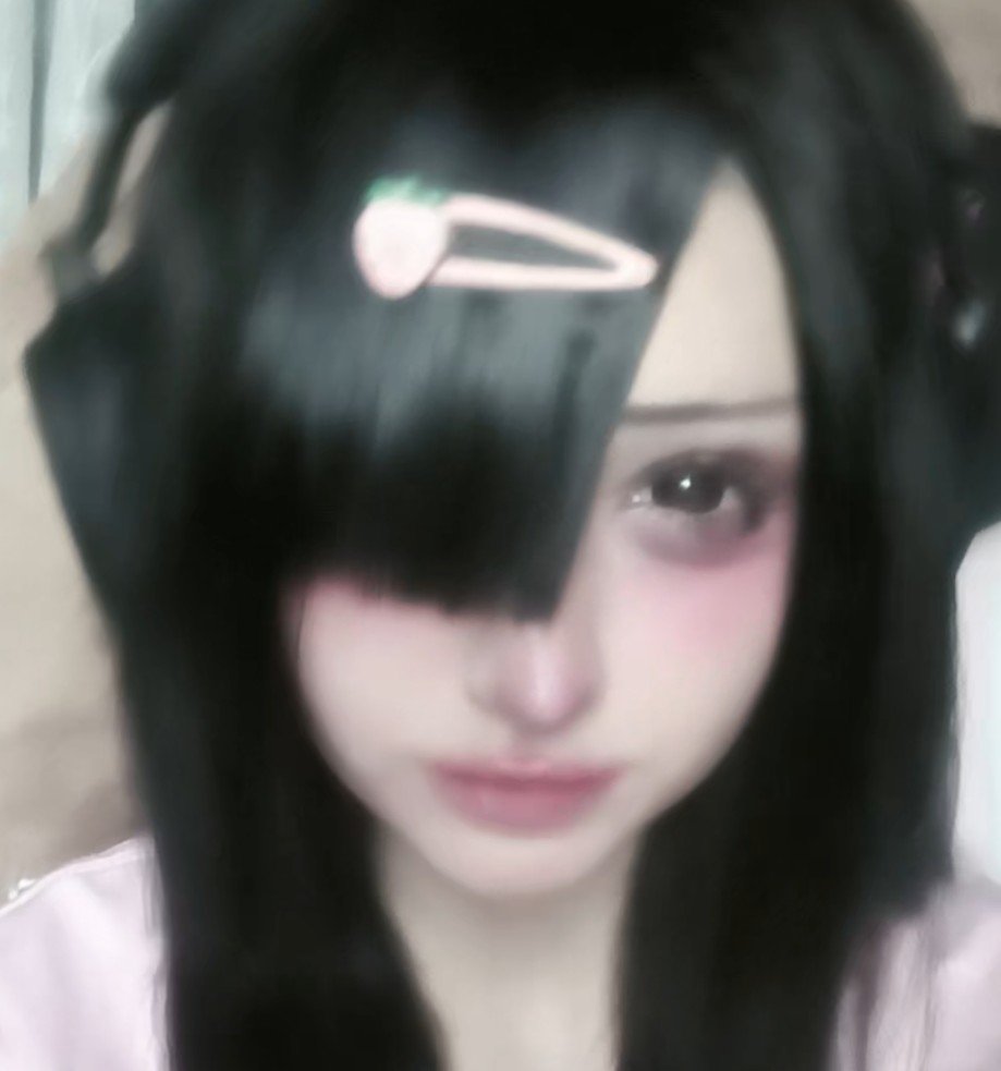 coffinoflead's tweet photo. my line pfp makes me feel like this https://t.co/8M7kT6zVul