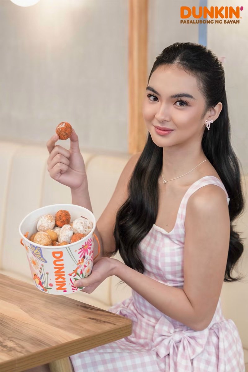 TeamKaiHQ's tweet photo. Here’s a look back at the special moments with Kai Montinola at Dunkin’ Batac, Ilocos!

Engage with Dunkin Ph:

Fb🔗: https://t.co/8p6S0DgYxm https://t.co/lzOlRaK1sH