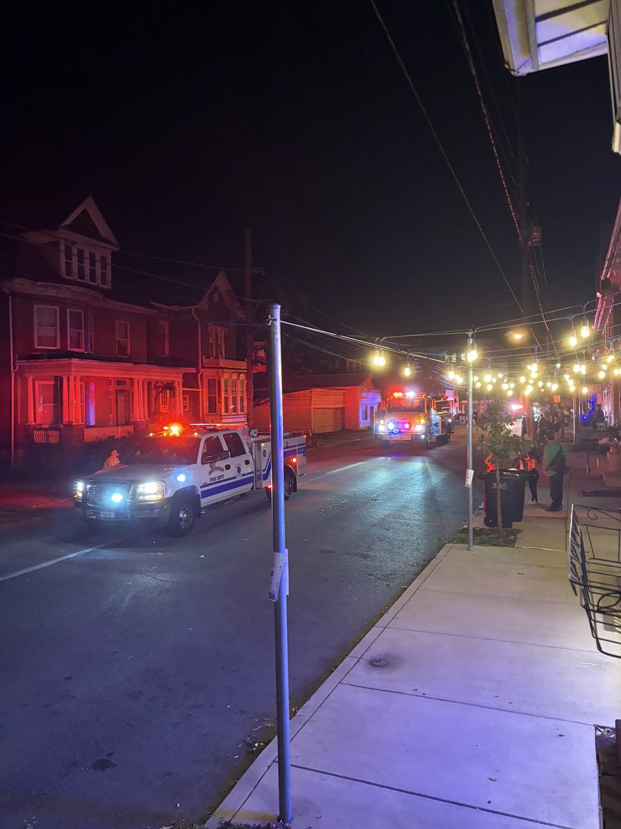 CalebDonahuePA's tweet photo. 81 days for District 81
Day 67

Stood out on my front porch to watch the Huntingdon Halloween Parade along Washington Street. It’s so great seeing the massive turnout as well as watching the fire trucks, bands, and floats moving along. 1/2 https://t.co/e9gyxsTCqD
