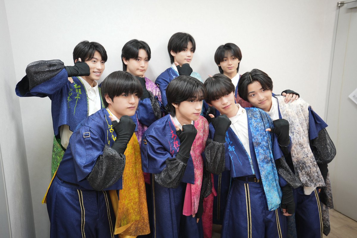iiondo_official's tweet photo. 📣2次抽選締め切りまであと1時間📣

『はつ恋ONDO』リリース記念イベントラスト🚩

#iiONDO 初めてのお渡し会となります！
この機会にぜひチェックしてください👀

#はつ恋ONDOの秋が来た
#EBiDAN https://t.co/h6GW7PlZRW