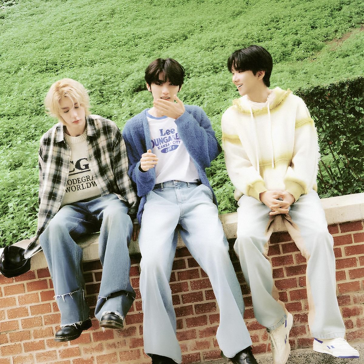 sznxce's tweet photo. 이때 육해공즈 진짜 이뻣던거 아는사람 (ㅠ.ㅜ) https://t.co/ZreLAoh3mp