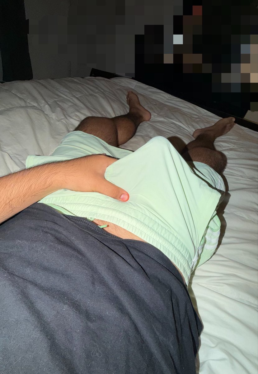 ElEnfermeroHot's tweet photo. Me gusta este color de short 🔥🍆
La traigo bien dura, quien me la va a sacar? 😈
#ensenada #Encuentro #Cruising #gay #Hot #Verga #Dick https://t.co/MMKKsM2f30