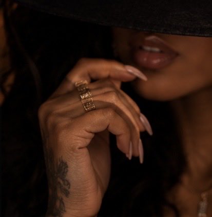 SayItSlick's tweet photo. Careful, sweetheart. A little curiosity can turn into a favorite habit. 💋 https://t.co/WLnu5UXK6F