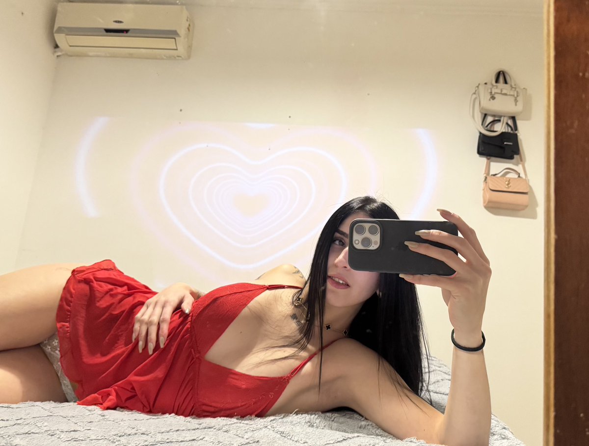 xsugarspellx's tweet photo. can you blame me for being myself 💋 https://t.co/CAHNM58GaA