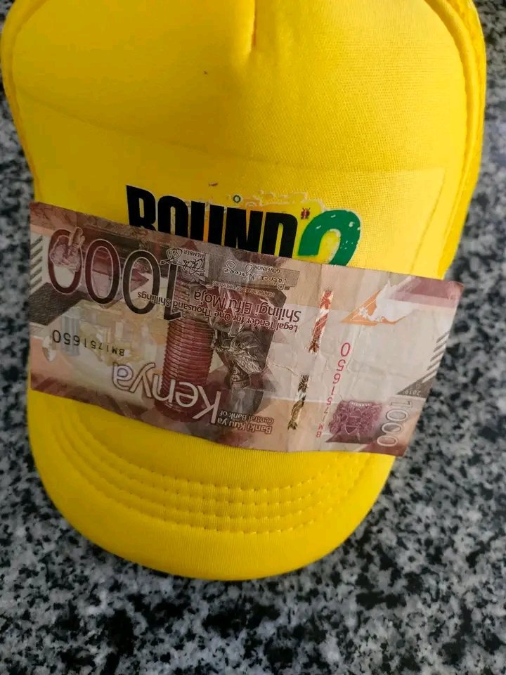 NdollohVictor's tweet photo. @_SystemYaFacts Kila kofia na thao what a waste of public money and the government doesn't have money to pay lecturers and give struggling comrades a boom?? The shinny shinny things we always tell you they doesn't matter maybe only to fools https://t.co/pFstFA6Lzg