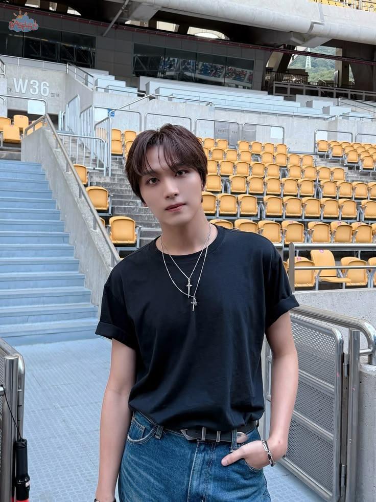 baselfol's tweet photo. Hi hey this is Haechan speaking. I just got back from long hiatus, need more friends to brighten up and talk on in my timeline, i’m looking for anyone who interested to be friend with me. https://t.co/wAB119y0ig