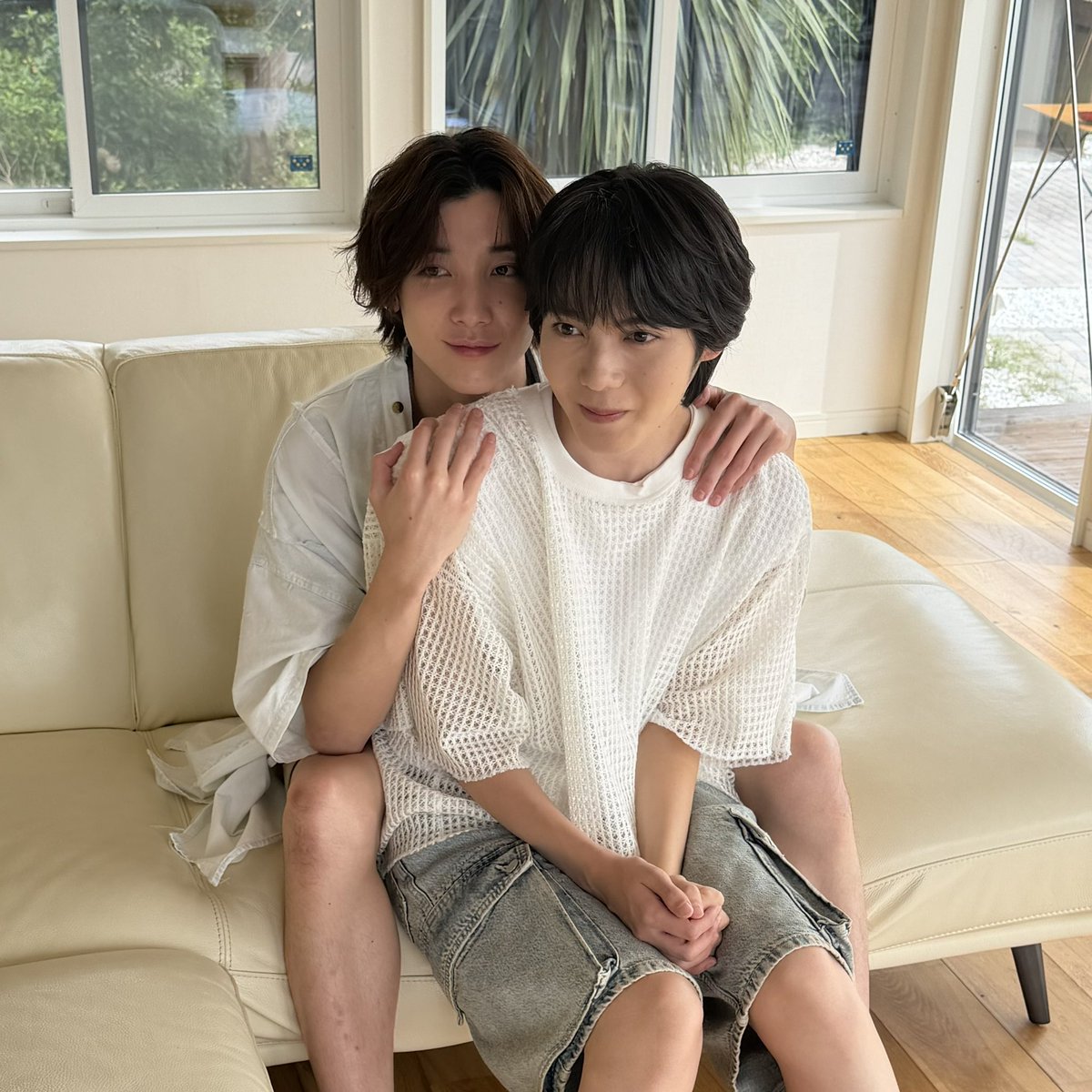youkya_photo's tweet photo. 【重大発表】

📸 『陽キャ集団にいる芹沢は、俺の前だと様子がおかしい』ビジュアルブック発売決定！ 📖✨

皆様いつもたくさんの応援ありがとうございます✨
芹沢と鈴木のここでしか見られない2人の姿をお届け...！💕

気になる発売日や特典情報は順次解禁予定！
続報をお楽しみに👀✨

#陽キャ集団 https://t.co/3qK3sdkZwa