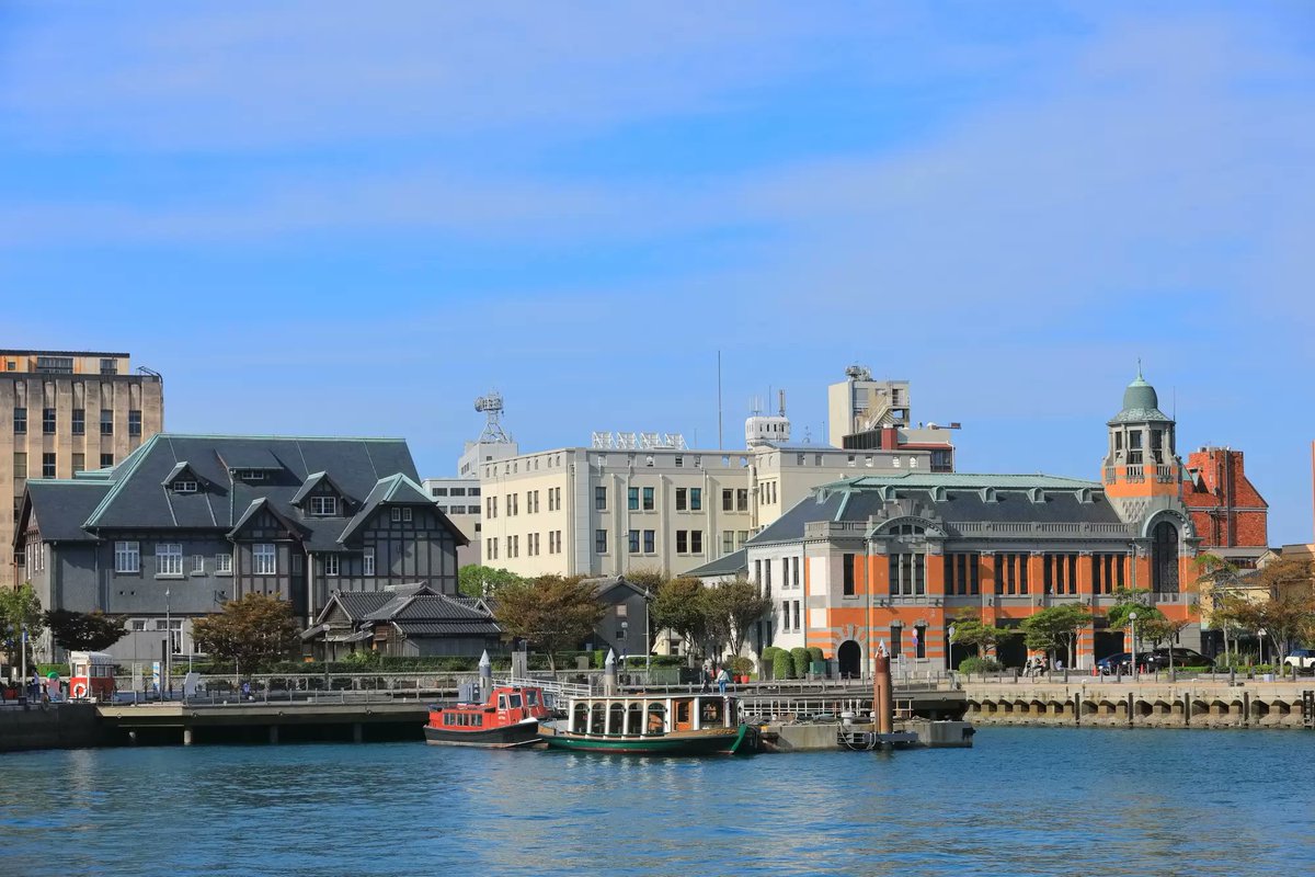 MATCHA_global's tweet photo. Step back in time to "Mojiko Retro" in Kitakyushu! ⚓️✨

Once one of Japan’s top international trade hubs, Moji Port is packed with 100-year-old Western architecture, the iconic Blue Wing drawbridge, and local specialties👉　https://t.co/0q1kjqW6RD https://t.co/JNZkMY9RhJ
