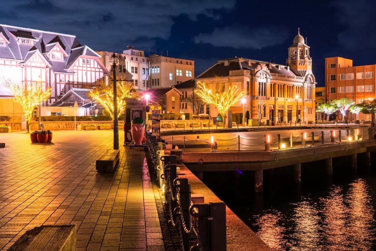 MATCHA_global's tweet photo. Step back in time to "Mojiko Retro" in Kitakyushu! ⚓️✨

Once one of Japan’s top international trade hubs, Moji Port is packed with 100-year-old Western architecture, the iconic Blue Wing drawbridge, and local specialties👉　https://t.co/0q1kjqW6RD https://t.co/JNZkMY9RhJ