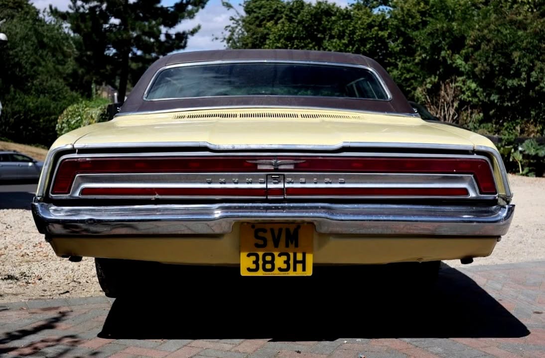 GregBruhl3's tweet photo. 1970 Ford Thunderbird Landau 7L V8 - Brougham 
#Car 
Exterior https://t.co/Y8ddbtYjwX