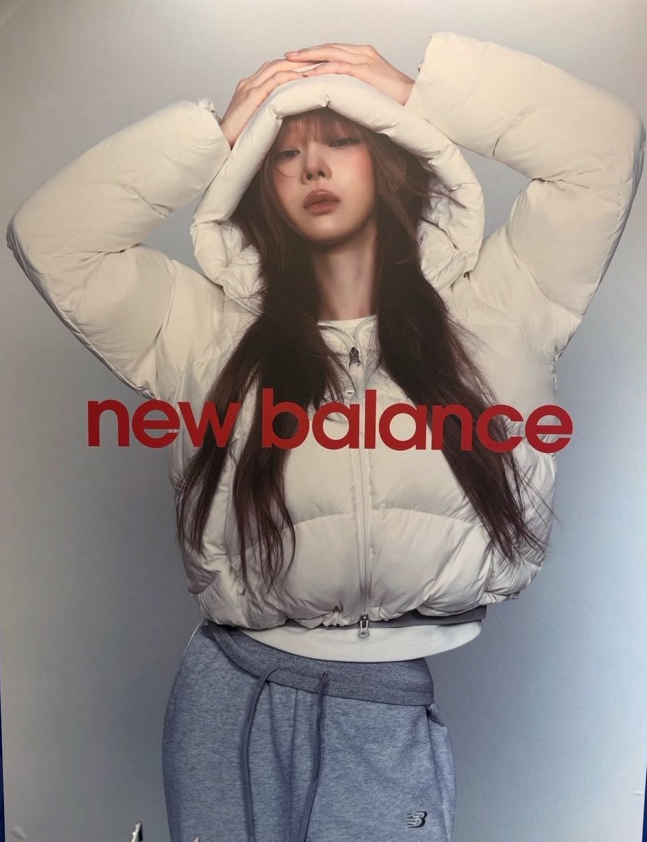 wntrult's tweet photo. aespa WINTER for New Balance. https://t.co/VwzuWDk6s9