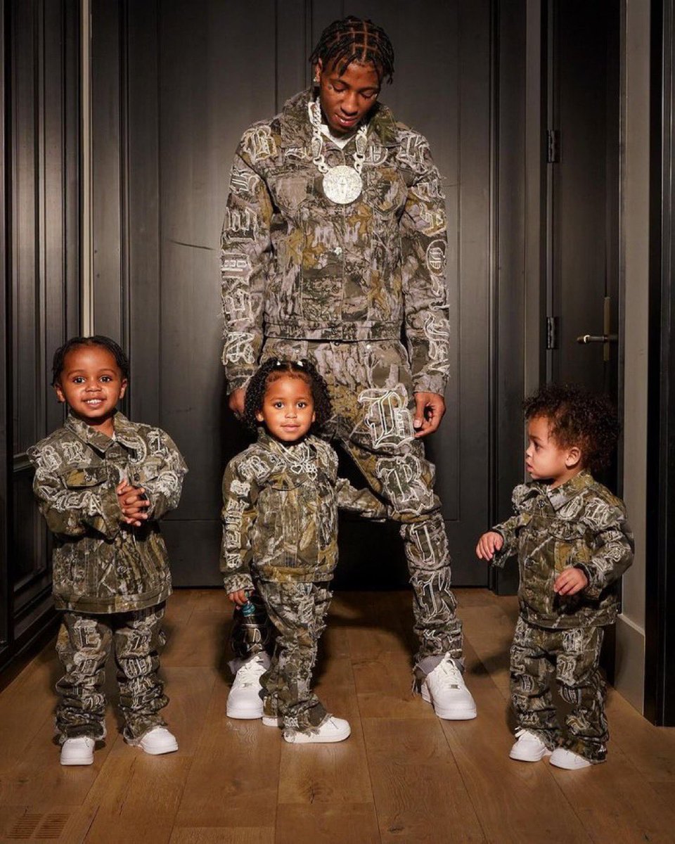 RapWikip's tweet photo. Happy birthday to NBA YoungBoy, he turns 27 today 🎈 https://t.co/IJWTCi72fg
