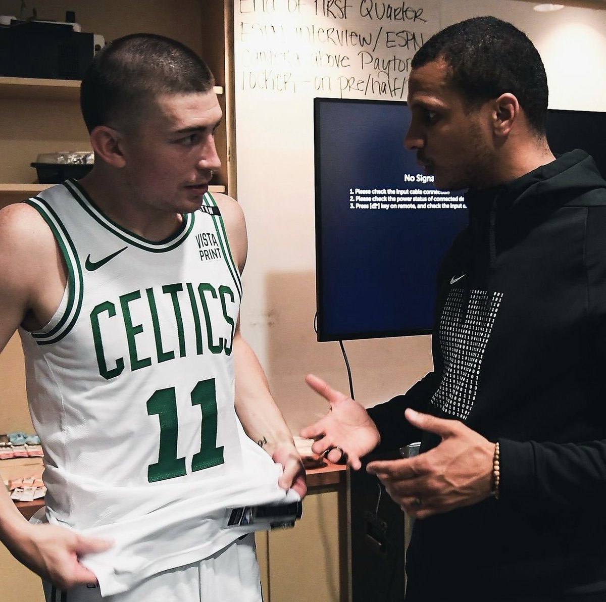 beardjam's tweet photo. "So I get to shoot this many 3s a game? Bet" https://t.co/RBzvsQVxsZ