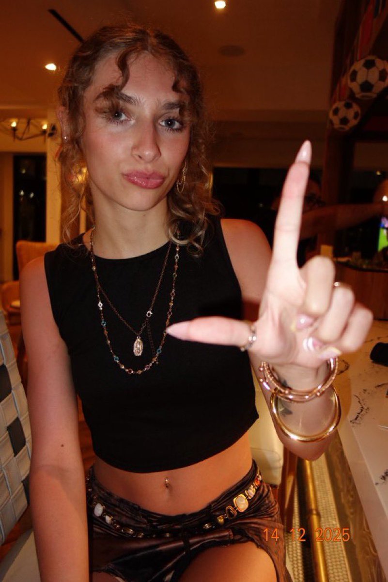 Better4Bri's tweet photo. take this and stay losing https://t.co/JwtJ4IkE7X