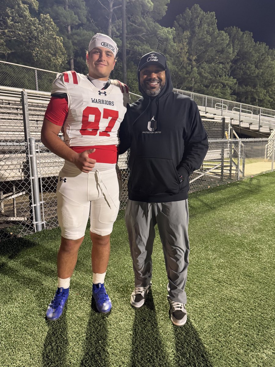TheProtectUCrew's tweet photo. Protect U Crew on the Road 🚗 

👉 Swipe to see where our crew traveled this weekend to support our athletes! 

@MickensJay @JalenMickens4 @MatthewPaulson0 @JaistormK99 @chaseK_52 #ProtectUCrew https://t.co/VpB0iM0VlG