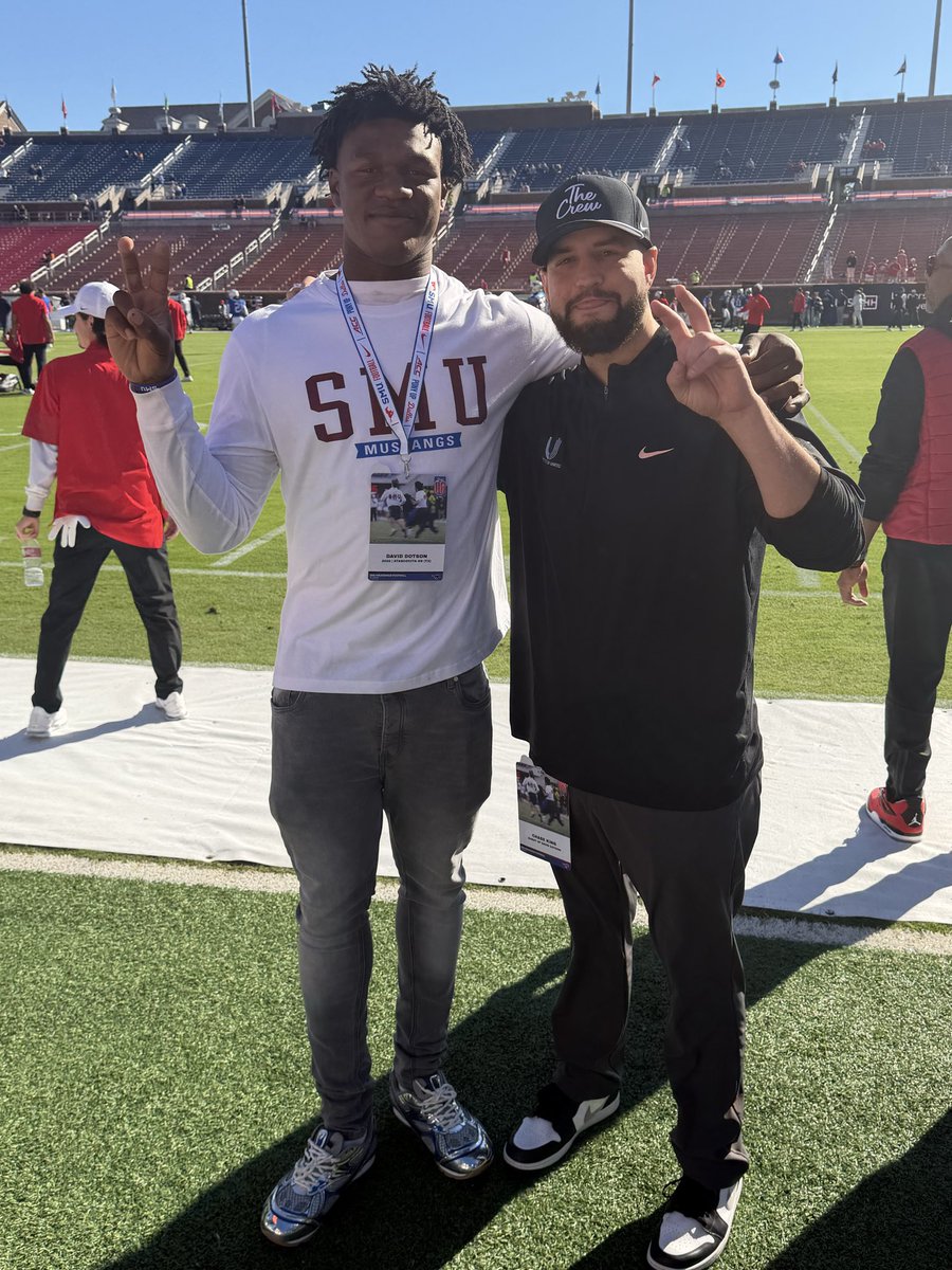 TheProtectUCrew's tweet photo. Protect U Crew on the Road 🚗 

👉 Swipe to see where our crew traveled this weekend to support our athletes! 

@MickensJay @JalenMickens4 @MatthewPaulson0 @JaistormK99 @chaseK_52 #ProtectUCrew https://t.co/VpB0iM0VlG