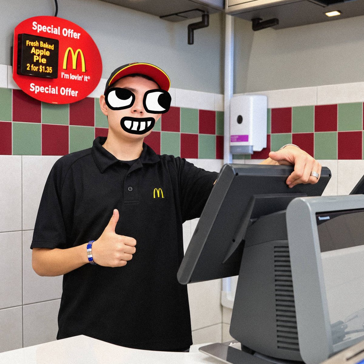 EdizEffect's tweet photo. @alpha_co All the bag workers had to get jobs at McDonalds lmao

Shoutout @FsjalfilesPF though https://t.co/g7sTNe4jDd