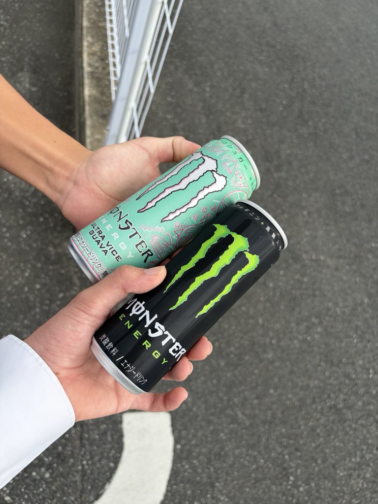 Kj6uJ's tweet photo. 眠すぎるのでキメちゃいます https://t.co/0vyDE5AQWX