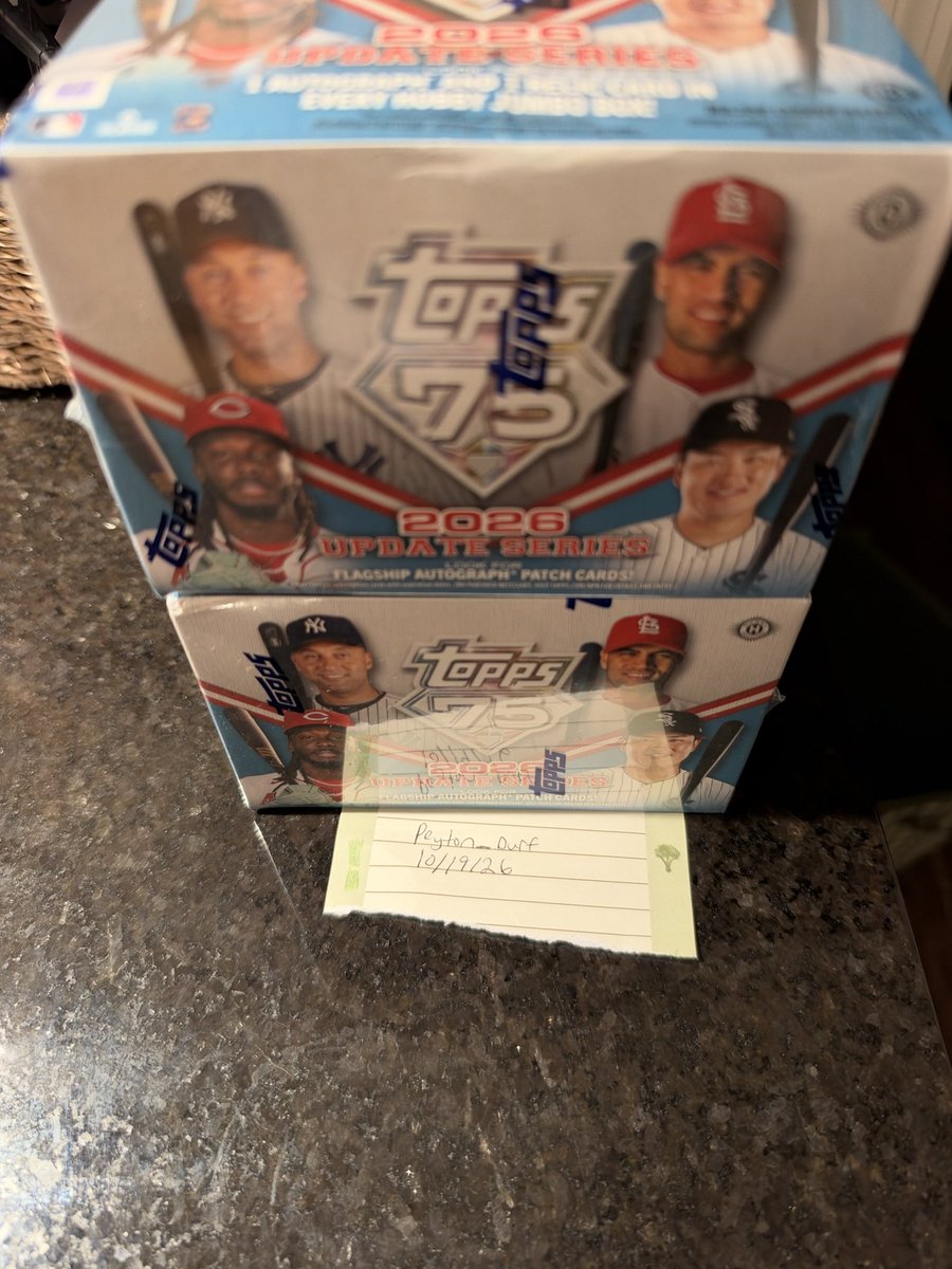 Peyton_Durf's tweet photo. @cardboardbst Topps baseball update series 2 jumbos 550 shipped https://t.co/4sU5pa0jir