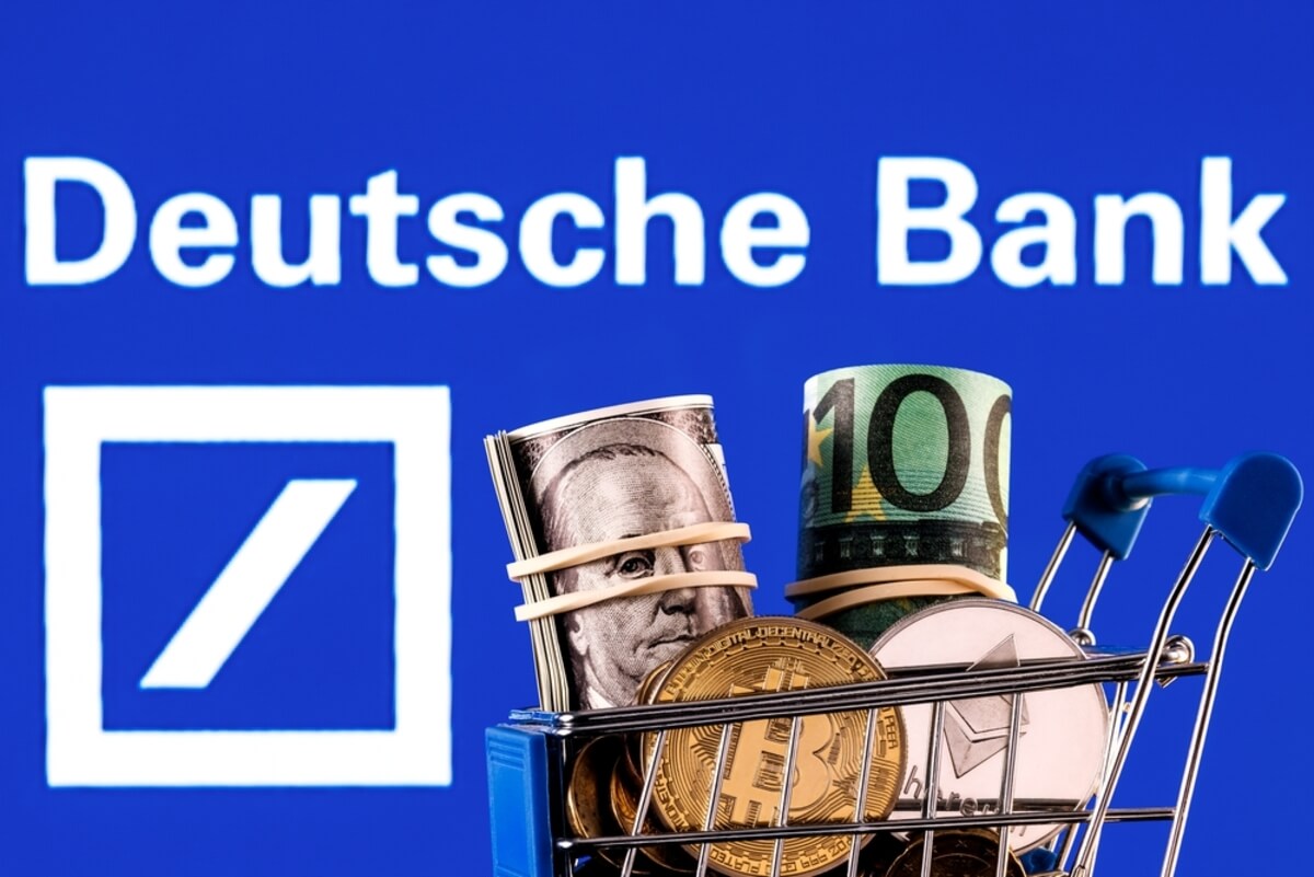 BitcoinkoersX's tweet photo. Deutsche Bank omarmt Bitcoin en Ethereum en heeft grootse plannen https://t.co/Z2dOkXNlXY 
#Bitcoin #Ethereum #Crypto https://t.co/USTjlnF2Yq