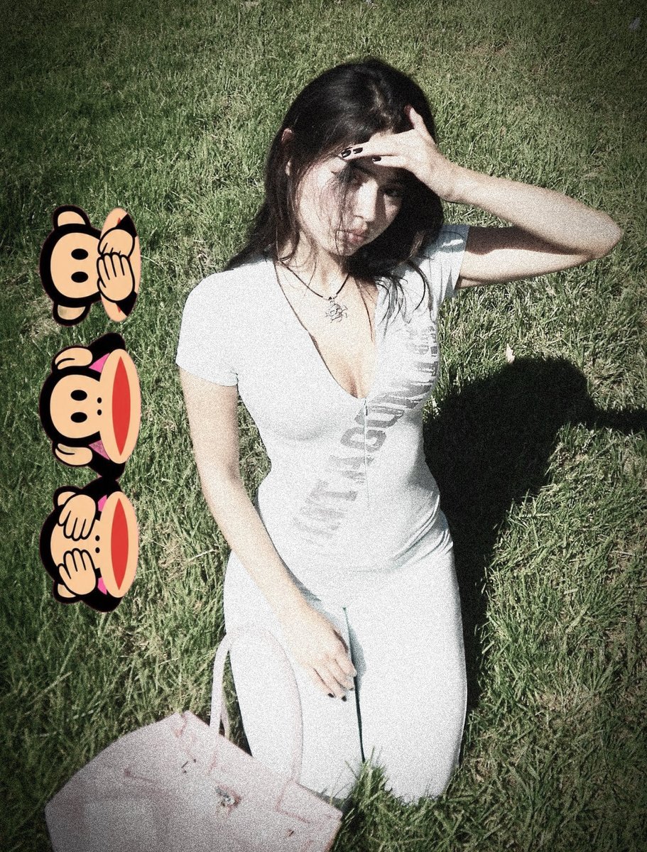 necrotwinkk's tweet photo. i dunno, weird bein on my own. 

hi guys, ur favorite girl boy thing is here. :// now what? https://t.co/rXaXq07cTB