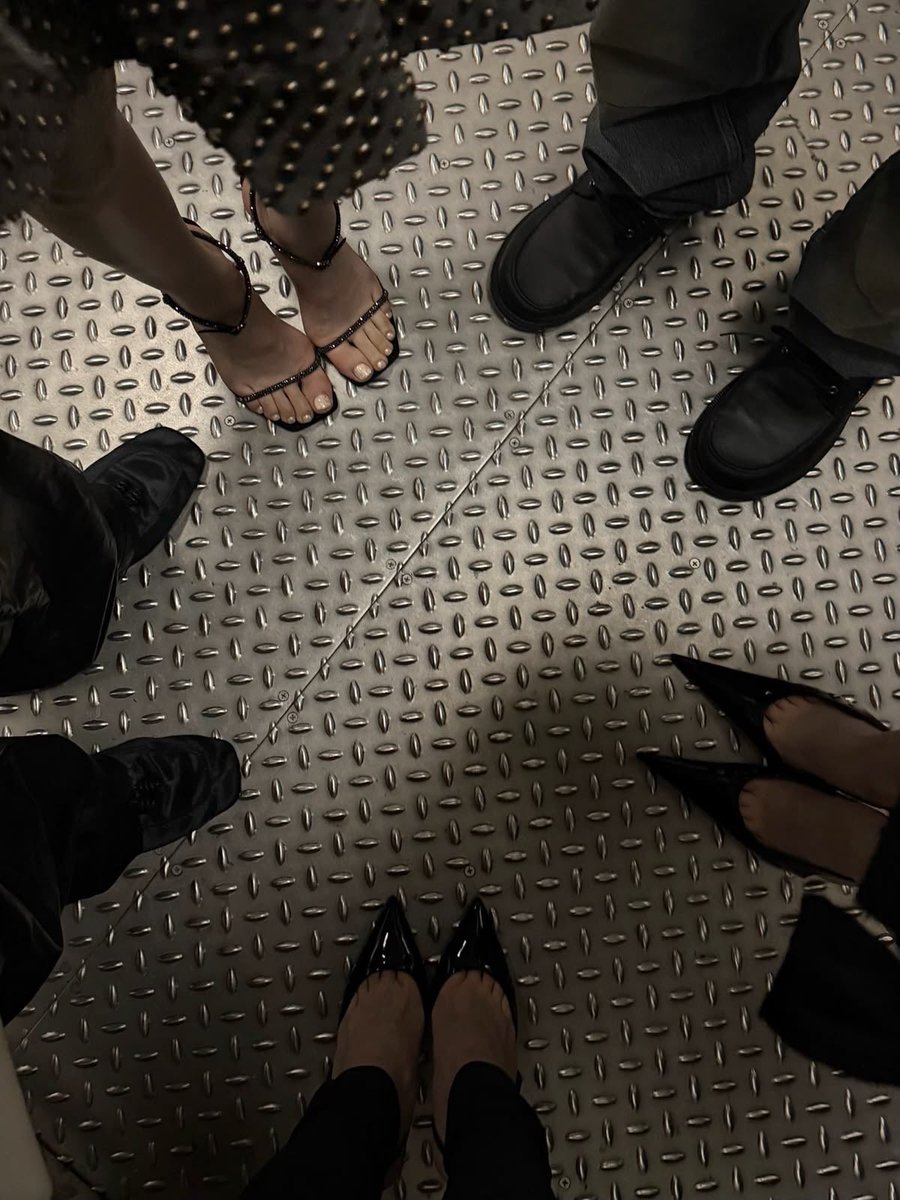 gounvie's tweet photo. how i love stanning a co-ed group! 💅🏻🕴🏻

#ALLDAYPROJECT #2026MAMAVOTE https://t.co/1nuSDYdNpb
