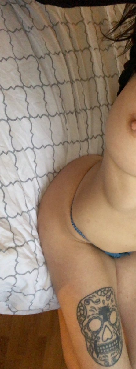 egirleda's tweet photo. not new to #nsfwtwtًً  <3  
🐾 19 📷 
she/her 📷 
sub 📷 
dm for menu!!!
soft + hard kinks !!
#Virgen #horny #goon #nsfw https://t.co/zl79wUdEVz