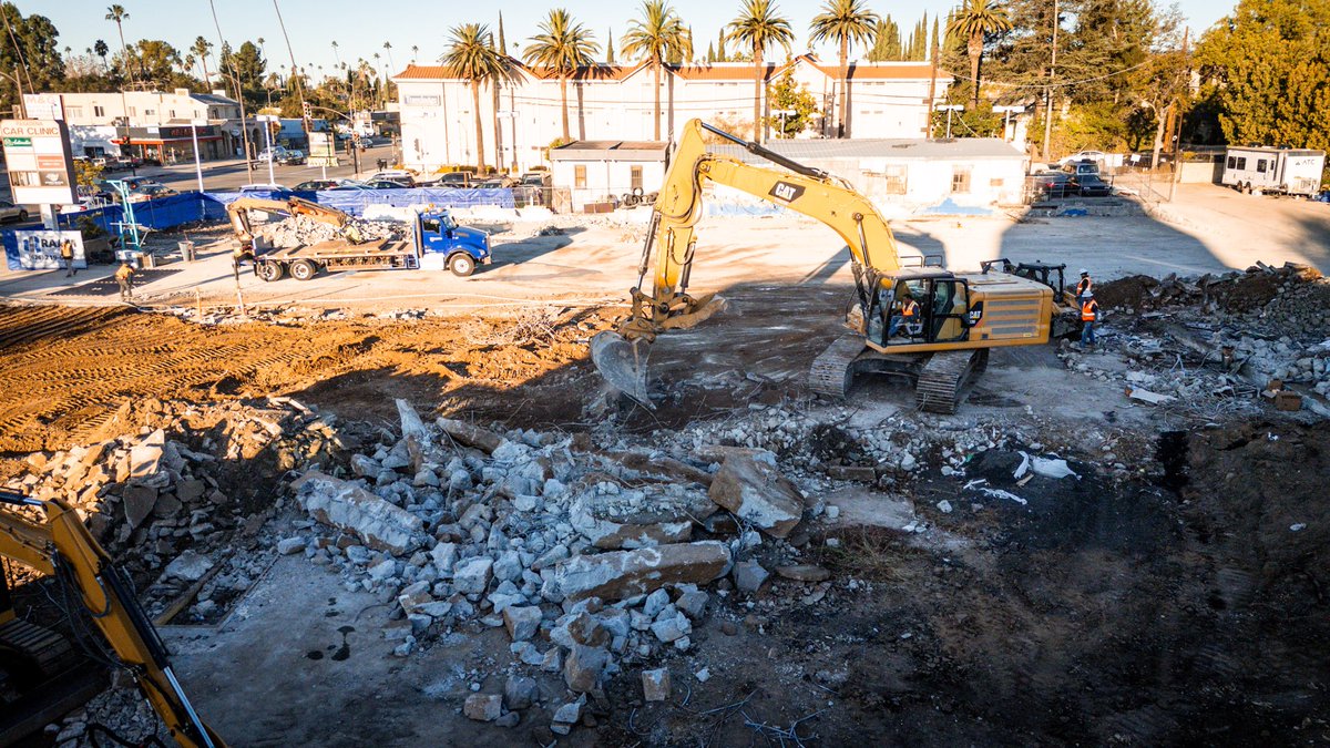 RAAMConstruct's tweet photo. We’re excited to announce our latest project in the works, Colorado Grand Oaks!

We’re currently in the demolition phase, laying the groundwork as we prepare to bring this to life. Stay tuned as it takes shape! https://t.co/H7QQvY2dAK