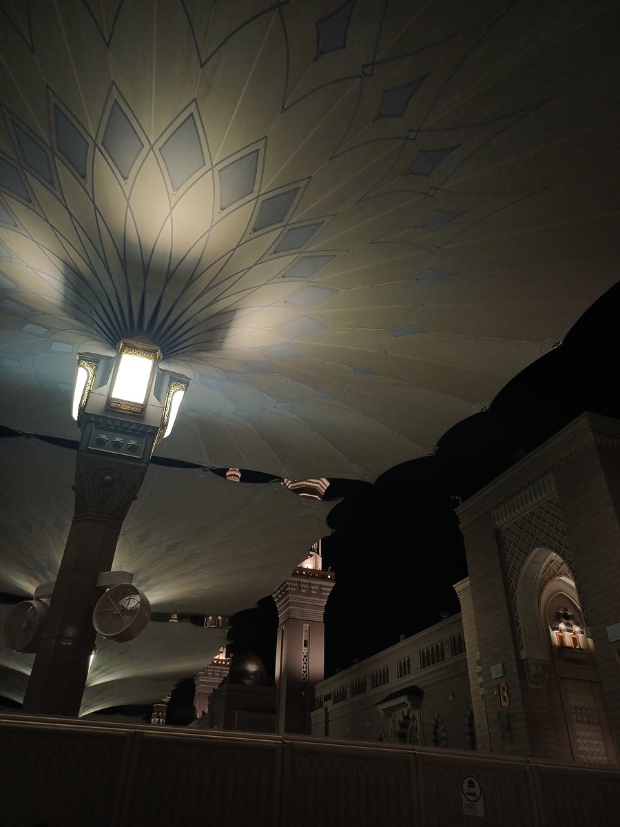 Tlawatts's tweet photo. سبحانك حين تمنع فيكون في المنع رحمة، وحين تؤخر فيكون في التأخير نجاة، وحين تبدل أقدارنا عما تمنينا لنكتشف بعد حين أن اختيارك كان أحن علينا من اختيارنا لأنفسنا، فاللهم ارزقنا قلبًا يطمئن لتدبيرك، ونفسًا ترضى بقضائك، ويقينًا لا يتزعزع أن ما عندك أجمل، وأن القادم منك كله خير✨️. https://t.co/NRWVgRFw0p