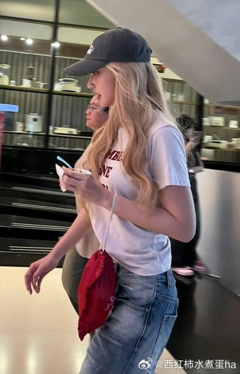 camila_cast97's tweet photo. Jan is the hottest blonde ever👄 https://t.co/O2yKJyu3XT