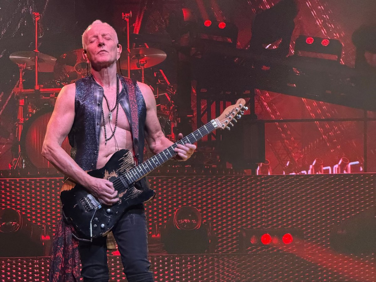 DefLeppardRB's tweet photo. Tonight Def Leppard Live in Mexico City Mexico - Palacio de los Deportes. Show #2. on the Final Leg of the 2026 Tour.  Check Out the Photo, Setlist, Video Updates here after the show. https://t.co/GdFu0fL7u0 Photo by @CindyInTexas https://t.co/MYXQ6fkZuO