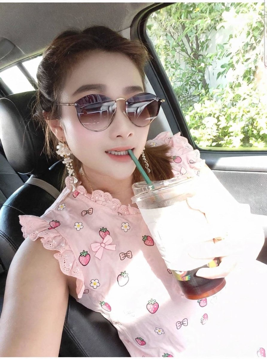 JoannaMensob's tweet photo. 7💓ตอนแรกก็ไม่เชื่อ จนกระทั่งลองใช้เอง... ไอเทมลับที่บิวตีเกาหลีโหวตให้เป็นอันดับ !“🍓ครีมกันแดดเนื้อซูเฟล่ บางเบา คุมมันนาน
หทัยราษฎร์ มีนบุรี
สายไหม ลำลูกกา หนองจอก
lom738 https://t.co/rvl6aEc0Z1