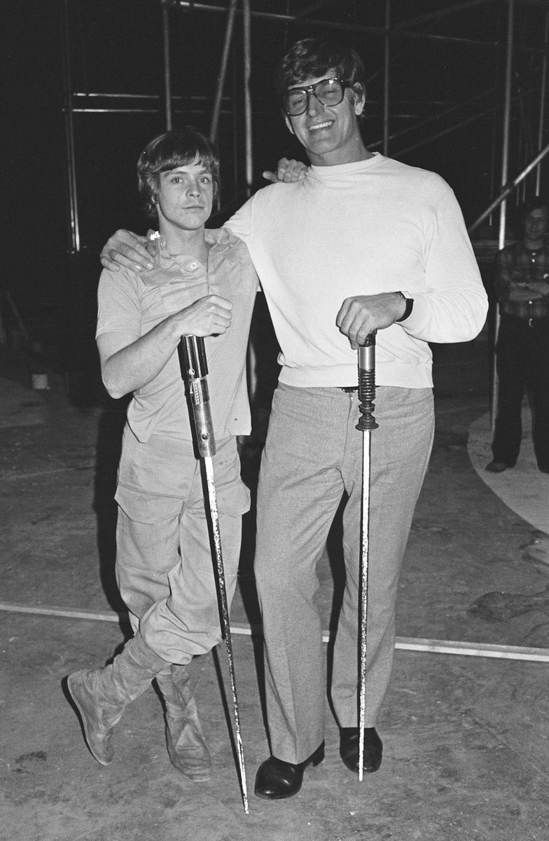 hammondette's tweet photo. I need a man that looks this teeny next to his hbs https://t.co/bm7vF3YgY5
