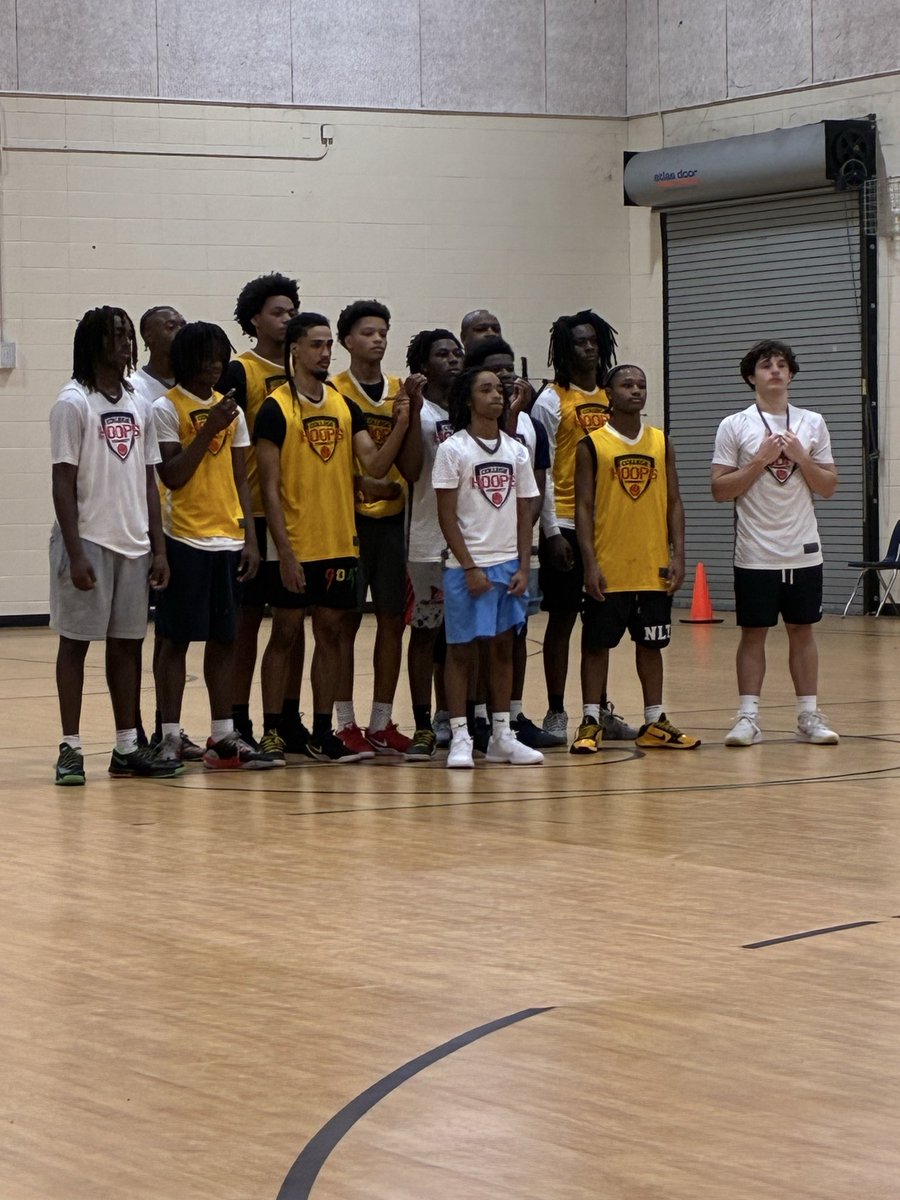 DoljhaiW's tweet photo. Camp workout💆‍♂️ https://t.co/FuEdhr51dN