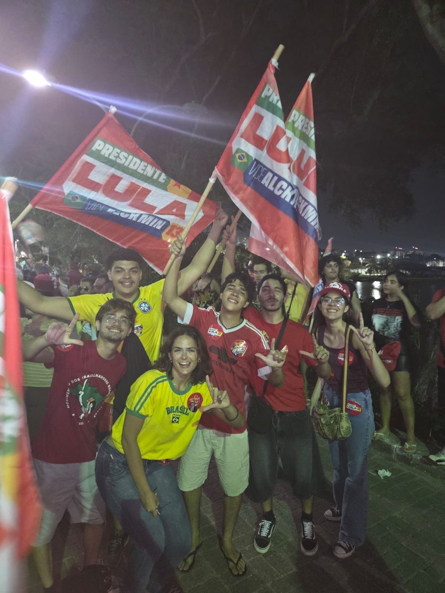oniluuas's tweet photo. dia 25 seremos https://t.co/JTZW2v4LlV