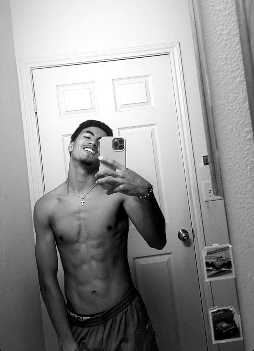 fabst4r61's tweet photo. Love it over here 💦 #masc #mlm #latino #tx https://t.co/OUoxlD5cqP