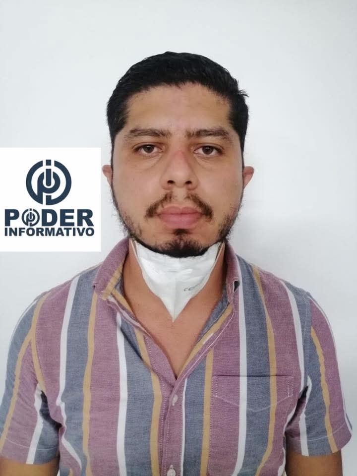 Justiciero17530's tweet photo. jean carlos benavidez líder de los fatales del cantón junin fue asesinado en el cantón bolivar por más de 20 tiros, fue ex asesor del asambleista daniel mendoza y lideraba una estructura criminal en el cantón junin, con lavado de dinero junto a testaferros. https://t.co/WMr2E6Ewjt