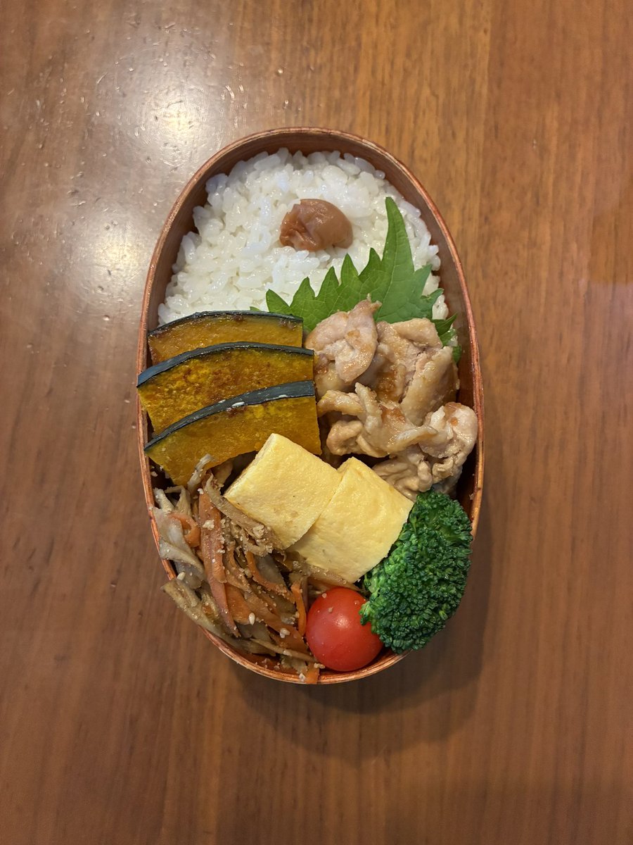 kinako_0123_'s tweet photo. 今日の夫弁当。

週末サッカーの試合で、他チームの黒人のコーチを見かけた息子。

「あのコーチ多分めっちゃ練習してると思うねん」

日焼けだと思っているのかもしれない…😂 https://t.co/NRv5vCBB4X